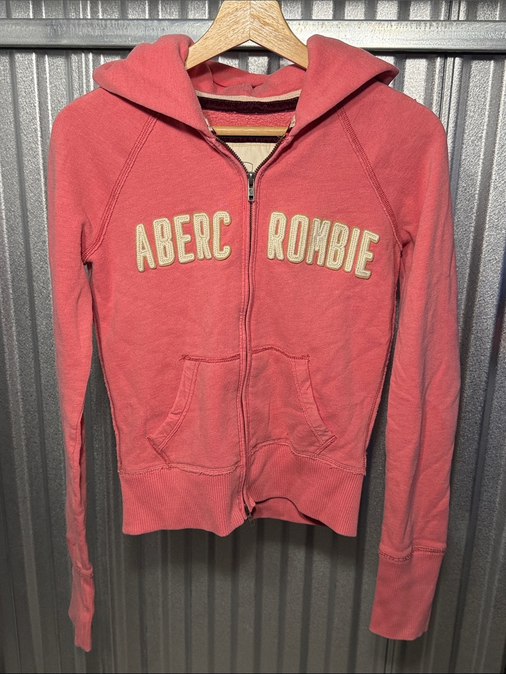Y2K Abercrombie & Fitch pink Zip Hoodie sweater M